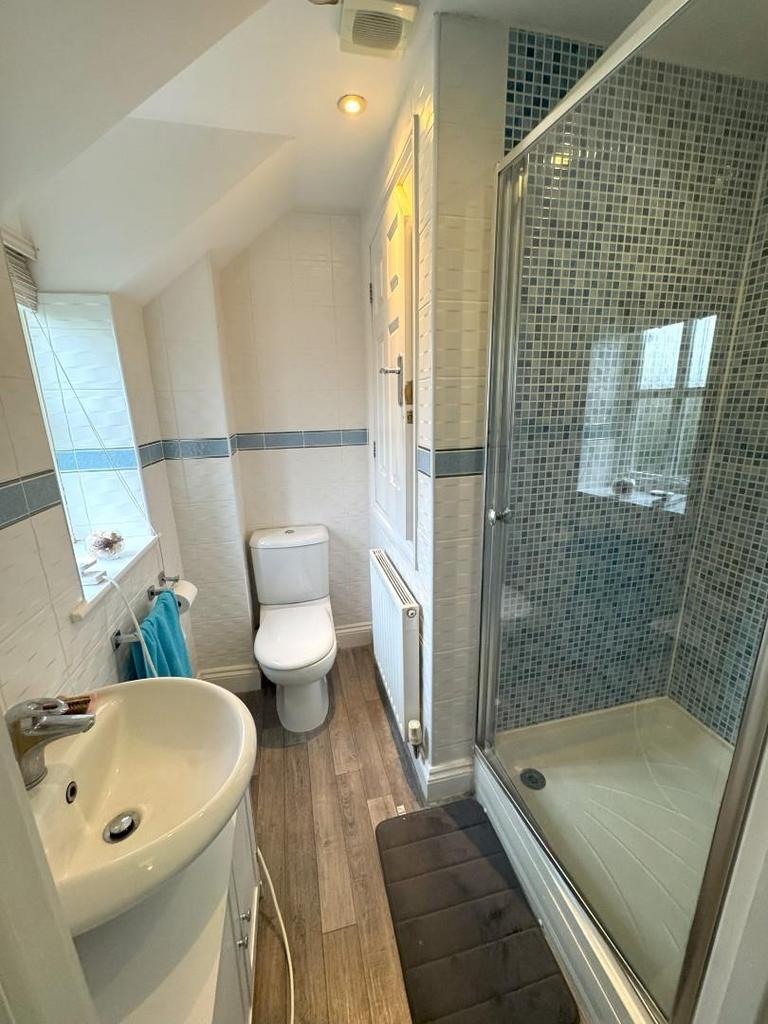 Ensuite.jpg