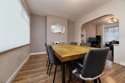 3 bedroom terraced house for sale, Priory Road, Hull