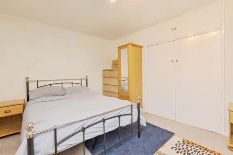 2 bedroom flat for sale, Park Road, Southborough, Tunbridge Wells