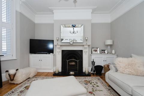 3 bedroom character property for sale, New Road, Shoreham-By-Sea