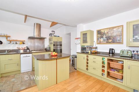 4 bedroom chalet for sale, Royston Road, Maidstone ME15