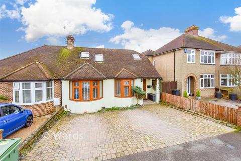 4 bedroom chalet for sale, Royston Road, Maidstone ME15