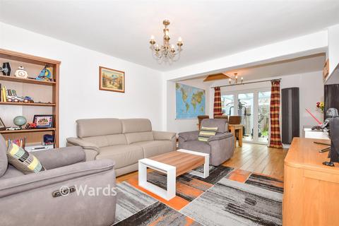 4 bedroom chalet for sale, Royston Road, Maidstone ME15
