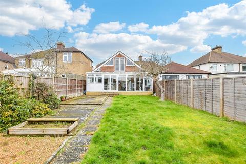 4 bedroom chalet for sale, Royston Road, Maidstone ME15