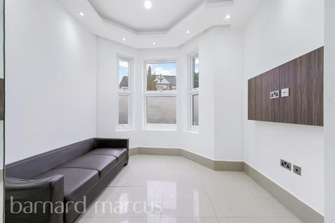 undefined, Newton Avenue, London