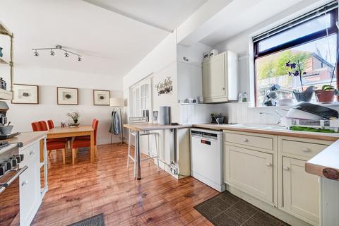 4 bedroom semi-detached house for sale, Brodie Road, Enfield
