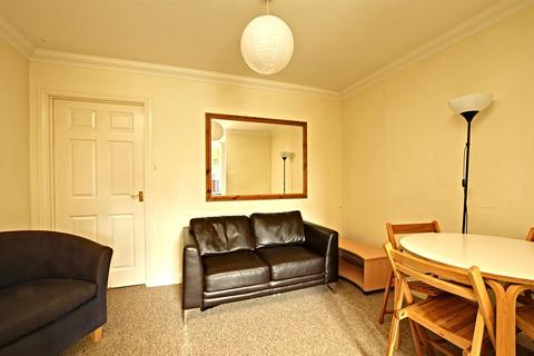 3 bedroom flat to rent, Venneit Close, Roger Dudman Way, Oxford