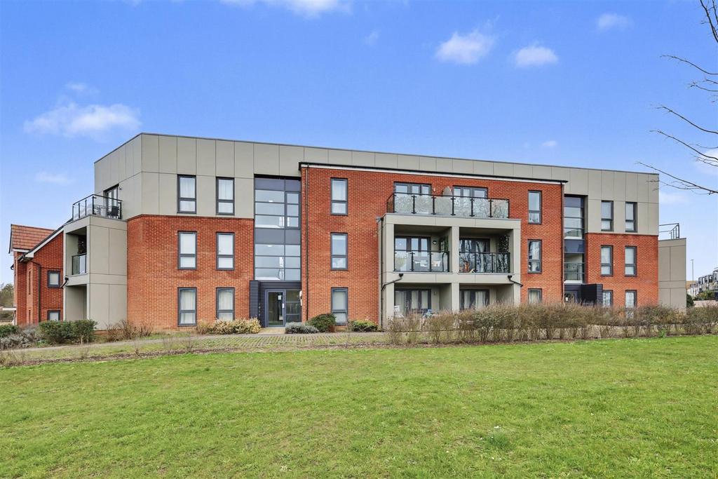 Blackthorn Dr 10.JPG