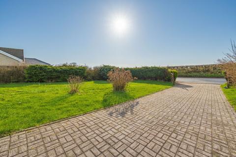 3 bedroom detached bungalow for sale, Lime Grove, Tavernspite, SA34