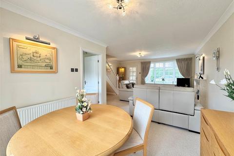 4 bedroom detached house for sale, Gainsborough Close, Wilmslow