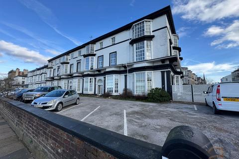 2 bedroom ground floor flat for sale, The Promenade, Southport, PR9 0DX