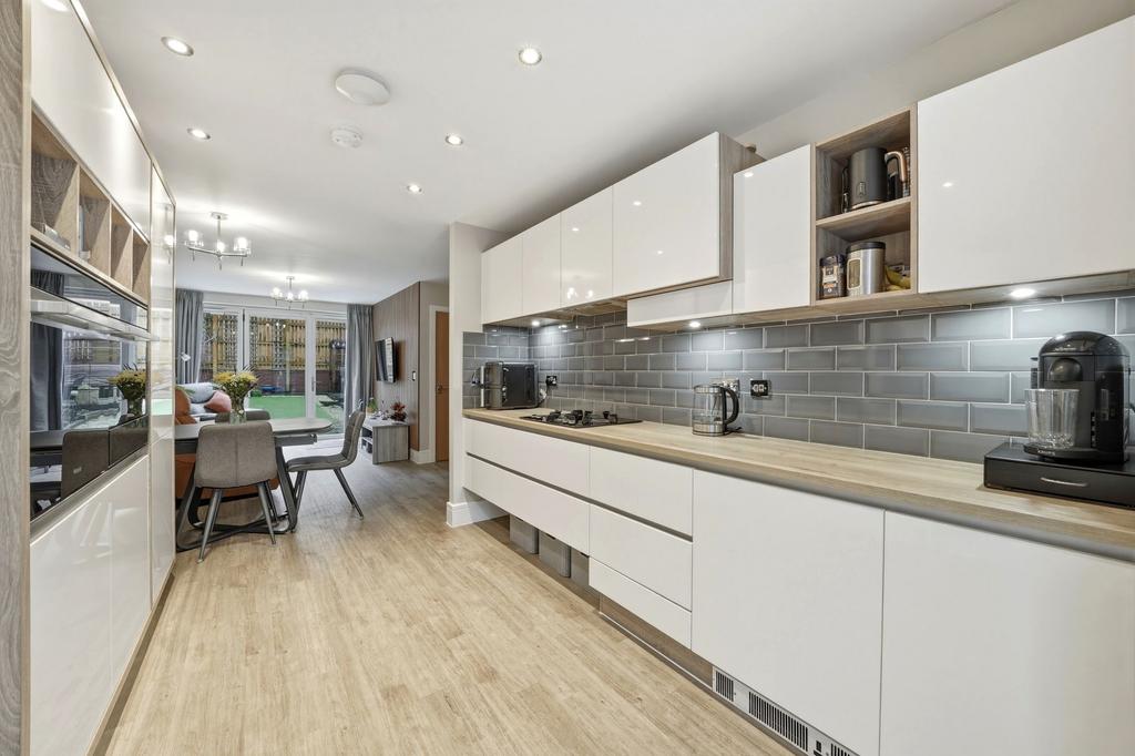 Living dining kitchen