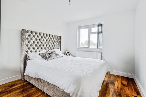 4 bedroom end of terrace house for sale, Pipkin Way, Oxford