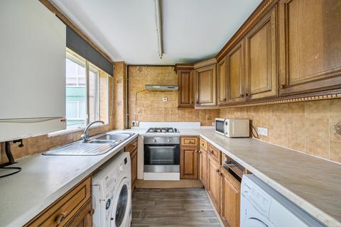 2 bedroom maisonette for sale, compton road, hayes, UB3