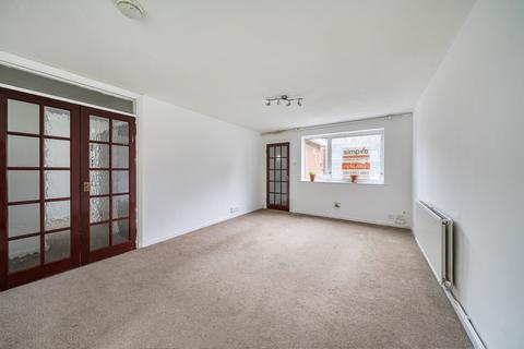 2 bedroom maisonette for sale, compton road, hayes, UB3