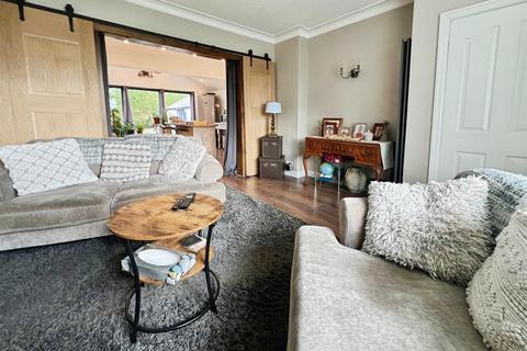 undefined, Wrose Road, Bradford BD2