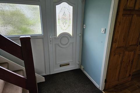 2 bedroom terraced house to rent, The Leverretts, Birmingham B21