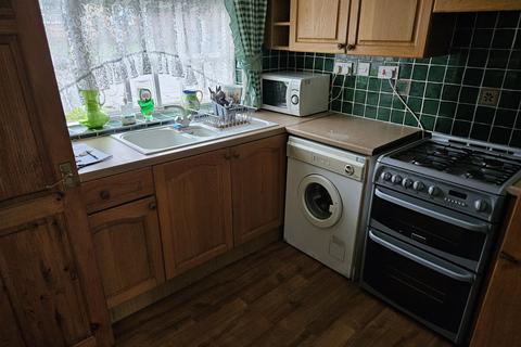 2 bedroom terraced house to rent, The Leverretts, Birmingham B21