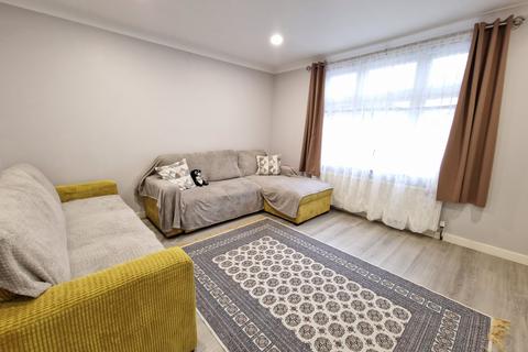 3 bedroom end of terrace house for sale, Prestwick Road, Watford