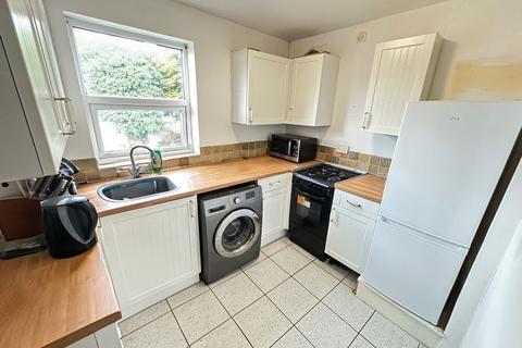 1 bedroom flat to rent, Houghton Road, Dunstable, Bedfordshire, LU5 5AA