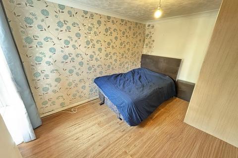 1 bedroom flat to rent, Houghton Road, Dunstable, Bedfordshire, LU5 5AA