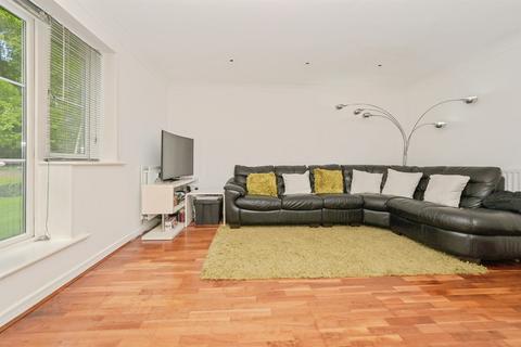 2 bedroom ground floor flat for sale, Wharf Way, Hunton Bridge, Kings Langley