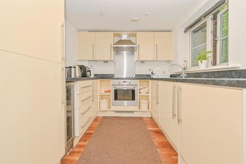 2 bedroom ground floor flat for sale, Wharf Way, Hunton Bridge, Kings Langley