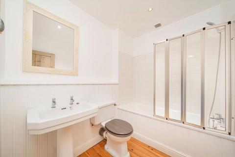 1 bedroom flat for sale, The Grove, London W5