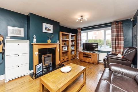 3 bedroom semi-detached house for sale, Syke Gardens, Tingley, Wakefield