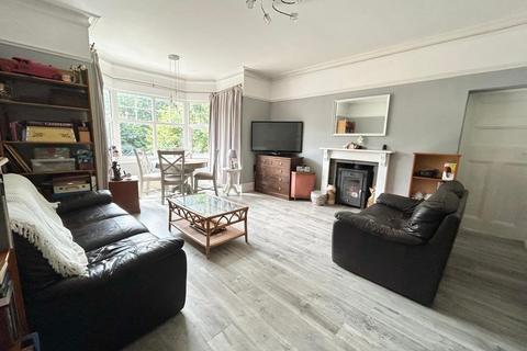1 bedroom flat for sale, De La Warr Road, Bexhill-On-Sea