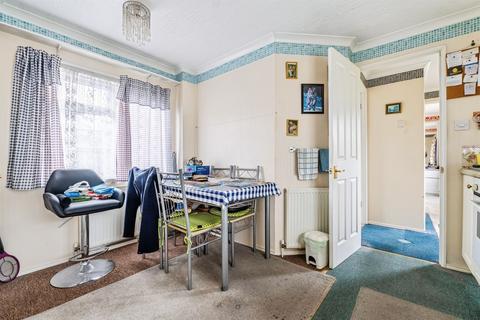 2 bedroom detached bungalow for sale, London Road, Brandon