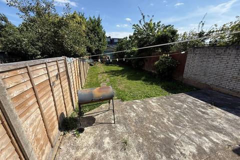 House share to rent, Connaught Gardens, Palmers Green