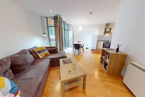 1 bedroom apartment for sale - Photo 2