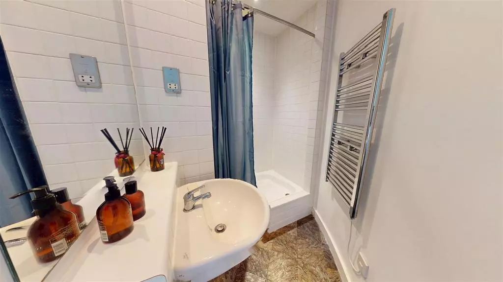 1 bedroom apartment for sale - Photo 20