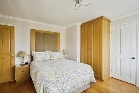 3 bedroom detached house for sale, Cromwell Avenue, Cheshunt, Waltham Cross, Hertfordshire, EN7