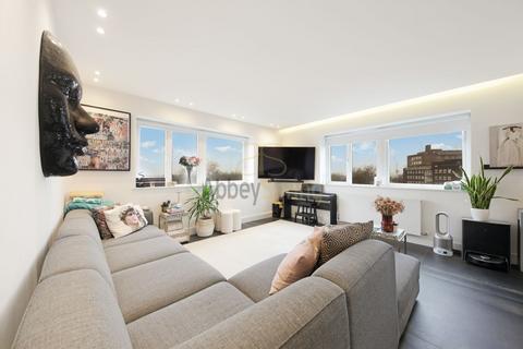 2 bedroom flat to rent, Avenue Road, St John's Wood, London NW8