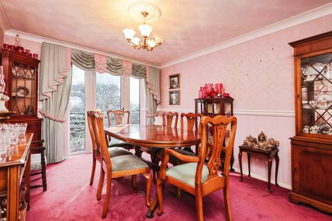3 bedroom detached bungalow for sale, Hollies Rise, Cradley Heath