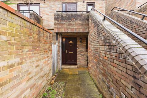 undefined, Maiden Place, Lower Earley, READING