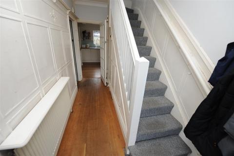 3 bedroom semi-detached house for sale, Glenside Road, Shipley