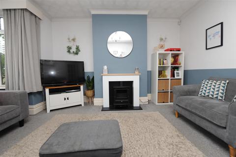 3 bedroom semi-detached house for sale, Glenside Road, Shipley
