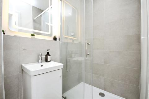 undefined, High Road, Chadwell Heath RM6