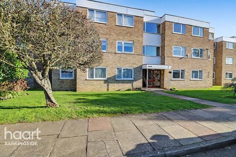 2 bedroom apartment for sale, Woodhaven Gardens, Barkingside