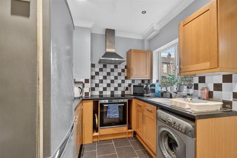2 bedroom terraced house for sale, Swinerton Avenue, York