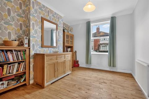 2 bedroom terraced house for sale, Swinerton Avenue, York