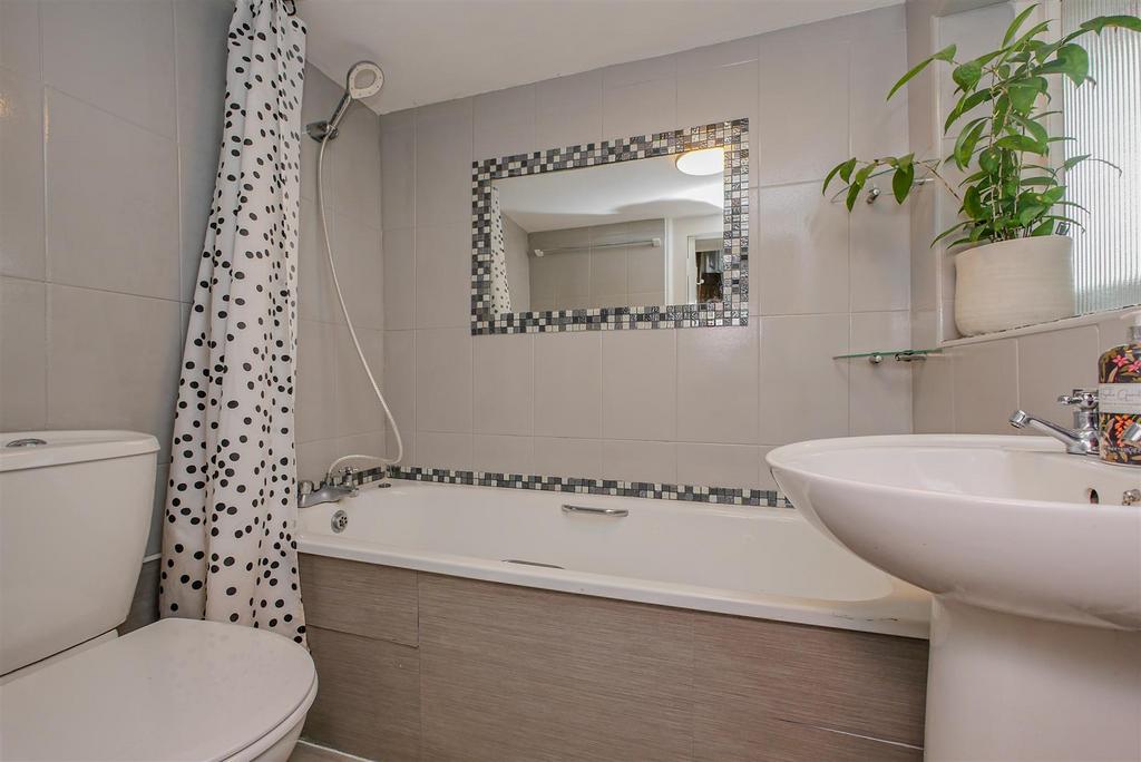 Family Bathrom