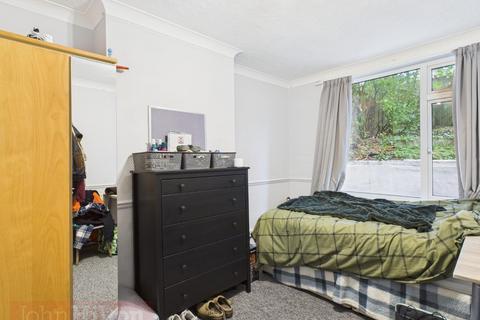 4 bedroom terraced house to rent, Coombe Road, Brighton