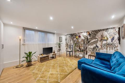 3 bedroom duplex for sale, Old Kent Road, London, SE1