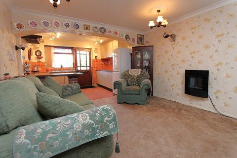 2 bedroom semi-detached house for sale, Commonside, Brierley Hill, DY5