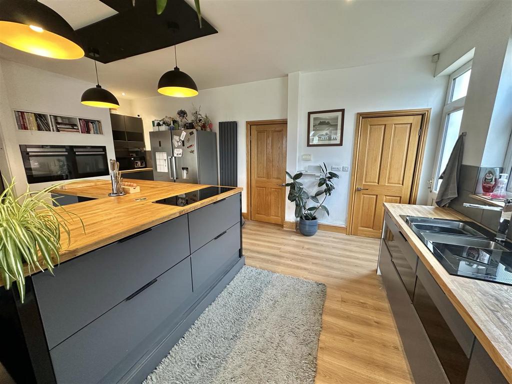 Bramleys Estate Agents - Huddersfield Road - Liver