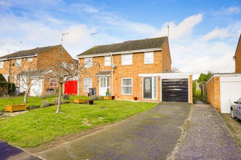 3 bedroom semi-detached house for sale, Blakedown Road, Leighton Buzzard